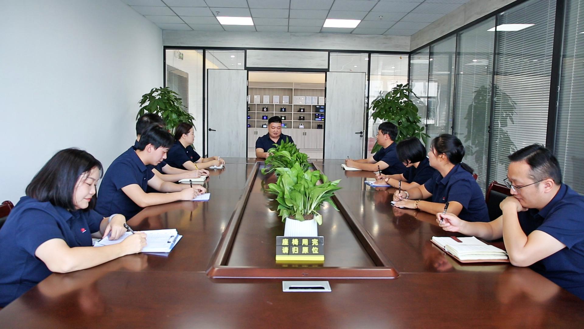 業(yè)務管理團隊