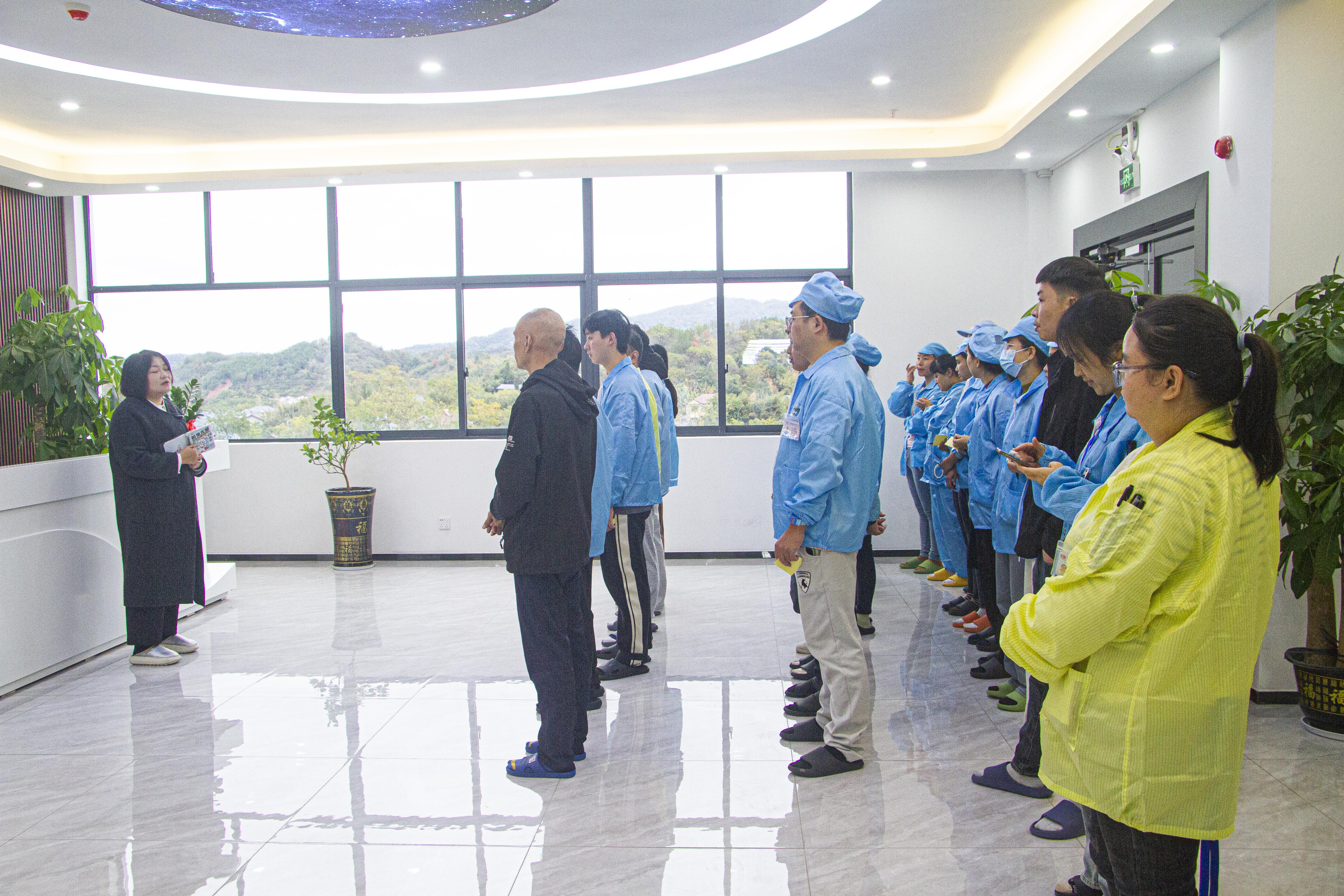 繪晶科技品質(zhì)部內(nèi)部質(zhì)量大會，現(xiàn)場5S培訓(xùn)